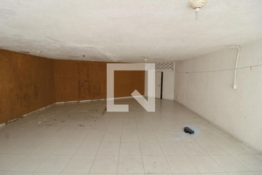 Quintal/Garagem de casa de condomínio para alugar com 2 quartos, 250m² em Vila Formosa, São Paulo