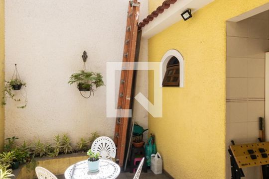 Jardim de inverno (primeiro andar) de casa à venda com 3 quartos, 190m² em Vila Isabel, Rio de Janeiro