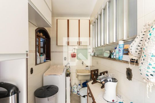 Cozinha (primeiro andar) de casa à venda com 3 quartos, 190m² em Vila Isabel, Rio de Janeiro