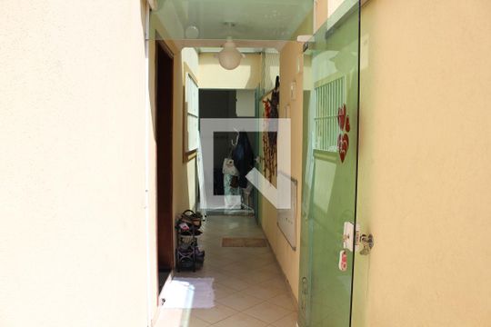 Quintal de casa à venda com 2 quartos, 120m² em Vila Pereira Barreto, São Paulo