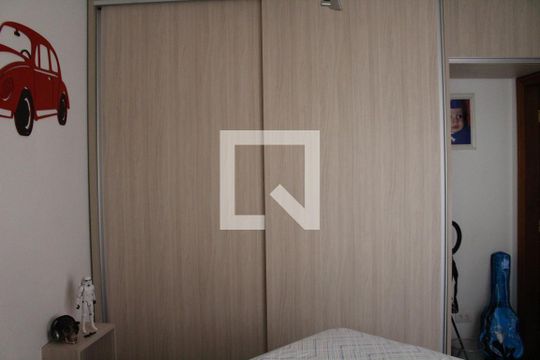 Suíte 2 de casa à venda com 2 quartos, 120m² em Vila Pereira Barreto, São Paulo