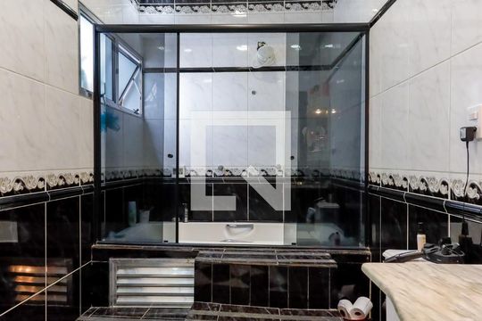 Banheiro da Suíte de casa à venda com 2 quartos, 90m² em Parque Vitória, São Paulo