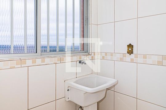 Cozinha e Área de Serviço de apartamento para alugar com 2 quartos, 70m² em Vila Medeiros, São Paulo