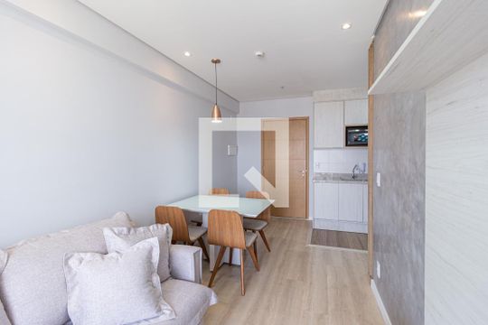 Sala de apartamento para alugar com 2 quartos, 52m² em Centro, Osasco