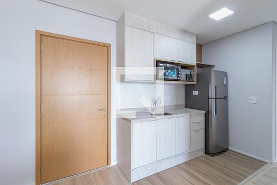 Cozinha de apartamento para alugar com 2 quartos, 52m² em Centro, Osasco