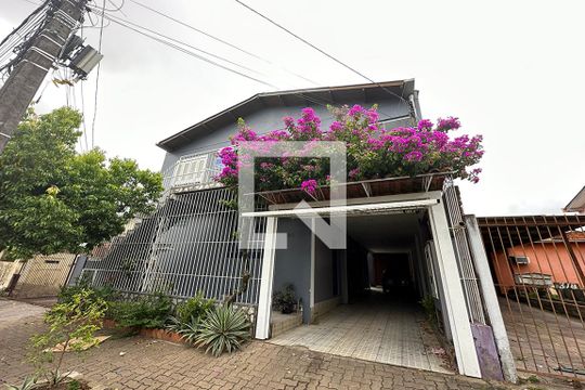 Fachada de casa à venda com 7 quartos, 280m² em Santo Afonso, Novo Hamburgo