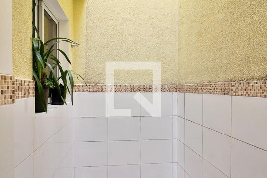 Área de Serviço de casa à venda com 2 quartos, 60m² em Utinga, Santo André