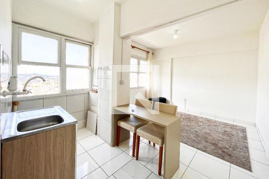 Studio de kitnet/studio à venda com 1 quarto, 29m² em Centro Histórico, Porto Alegre