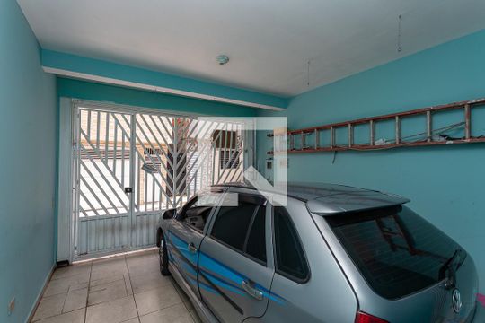 Garagem  de casa à venda com 2 quartos, 144m² em Conceição, Diadema