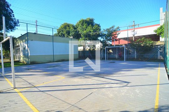 Quadra Esportiva de casa de condomínio à venda com 2 quartos, 65m² em Igara, Canoas