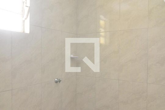 Banheiro 1 de casa de condomínio à venda com 2 quartos, 65m² em Igara, Canoas