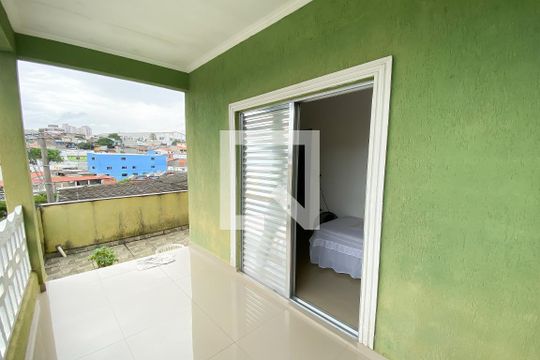 Varanda do Quarto 2 de casa à venda com 3 quartos, 250m² em Jardim Roberto, Osasco