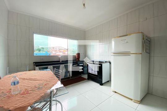 Cozinha de casa à venda com 3 quartos, 250m² em Jardim Roberto, Osasco