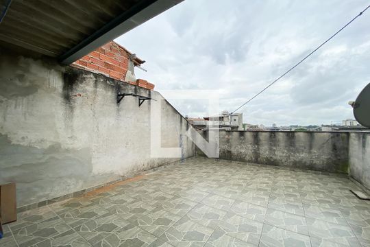 Área de Serviço de casa à venda com 3 quartos, 250m² em Jardim Roberto, Osasco