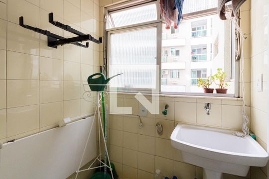 Área de Serviço de apartamento para alugar com 2 quartos, 80m² em Jacarepaguá, Rio de Janeiro