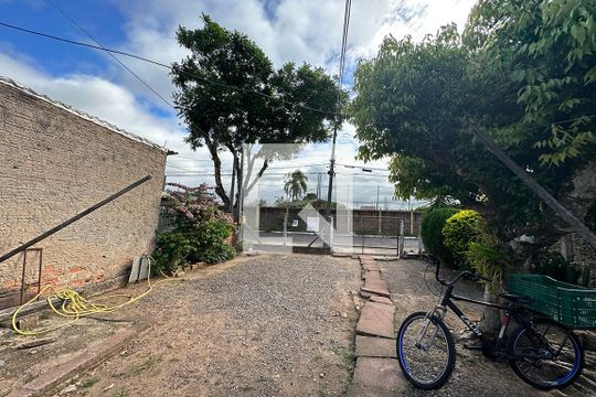 Área Externa de casa para alugar com 3 quartos, 100m² em Santo Afonso, Novo Hamburgo