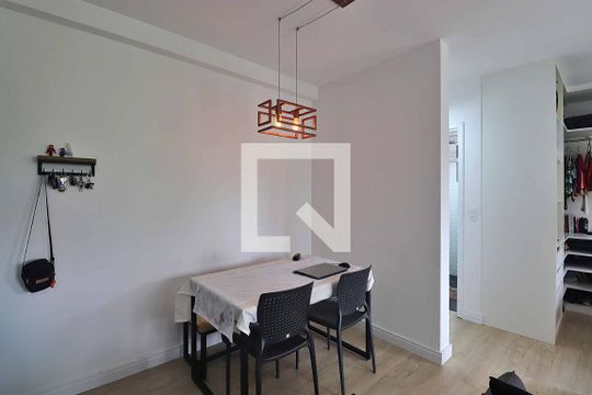 Sala de kitnet/studio à venda com 1 quarto, 43m² em Campestre, Santo André