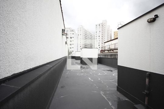 Terraço de kitnet/studio para alugar com 1 quarto, 20m² em Liberdade, São Paulo