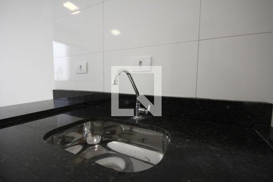 Studio de kitnet/studio para alugar com 1 quarto, 20m² em Liberdade, São Paulo