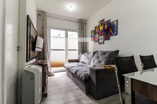 Apartamento à venda com 2 quartos, 62m² em Vila Taquari, São Paulo