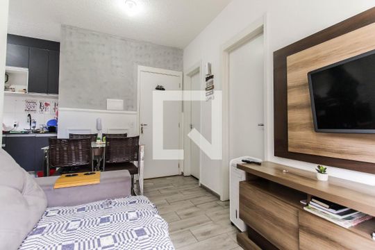 Sala de apartamento à venda com 2 quartos, 62m² em Vila Taquari, São Paulo