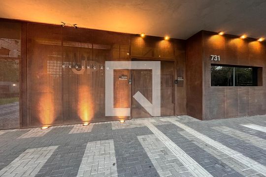 Fachada de kitnet/studio para alugar com 1 quarto, 27m² em Centro Histórico, Porto Alegre