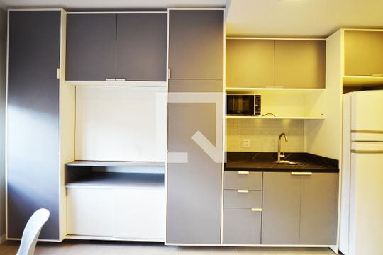 Studio de kitnet/studio para alugar com 1 quarto, 27m² em Centro Histórico, Porto Alegre