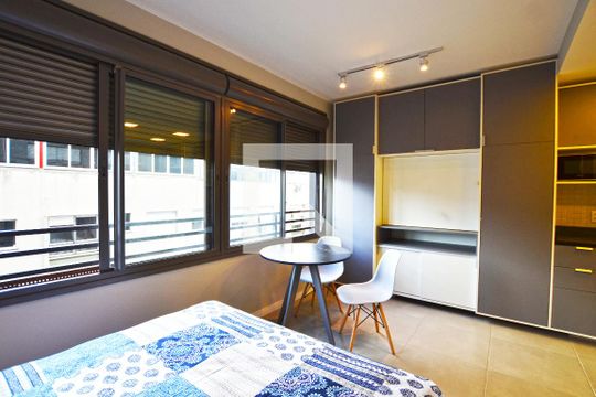 Studio de kitnet/studio para alugar com 1 quarto, 27m² em Centro Histórico, Porto Alegre