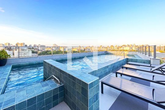 Área comum - Piscina de kitnet/studio para alugar com 1 quarto, 27m² em Centro Histórico, Porto Alegre