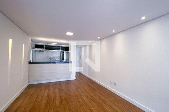 Sala de apartamento à venda com 2 quartos, 76m² em Vila Olímpia, São Paulo