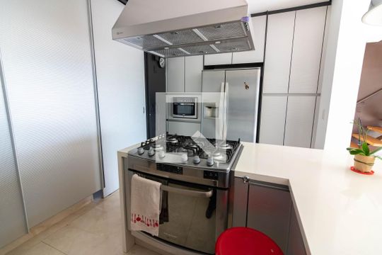 Cozinha  de apartamento para alugar com 3 quartos, 238m² em Vila Cruzeiro, São Paulo