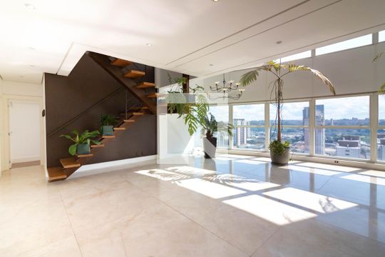 Apartamento para alugar com 3 quartos, 238m² em Vila Cruzeiro, São Paulo