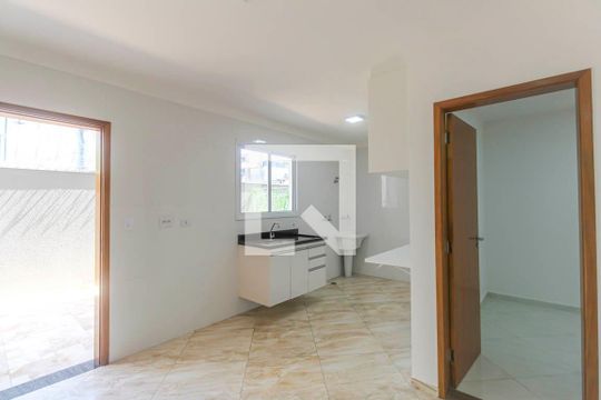Sala/Cozinha de apartamento para alugar com 2 quartos, 39m² em Vila Alpina, São Paulo