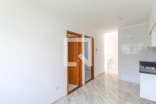 Sala/Cozinha de apartamento para alugar com 2 quartos, 34m² em Vila Alpina, São Paulo