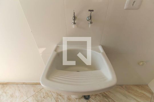 Área de Serviço de apartamento para alugar com 2 quartos, 34m² em Vila Alpina, São Paulo