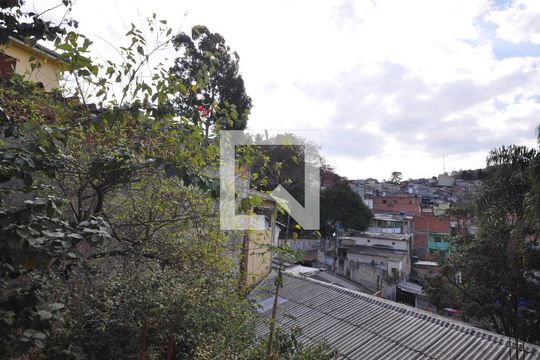 Vista do Quarto de apartamento para alugar com 1 quarto, 40m² em Parque Ramos Freitas, São Paulo