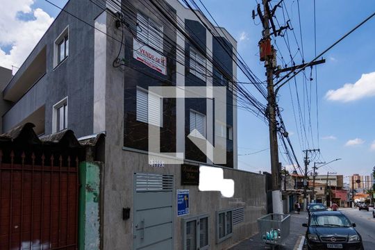 Fachada de apartamento para alugar com 2 quartos, 37m² em Vila Alpina, São Paulo