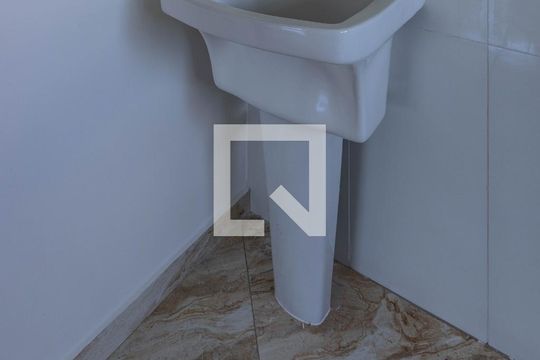 Cozinha/Área de serviço de apartamento para alugar com 2 quartos, 37m² em Vila Alpina, São Paulo