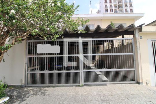 Fachada de casa à venda com 4 quartos, 316m² em Jardim Sabara, São Paulo