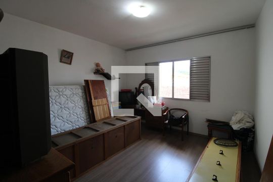 Quarto 2 de casa à venda com 4 quartos, 316m² em Jardim Sabara, São Paulo