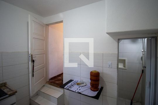 Cozinha de casa para alugar com 1 quarto, 40m² em Vila Brasil, São Paulo