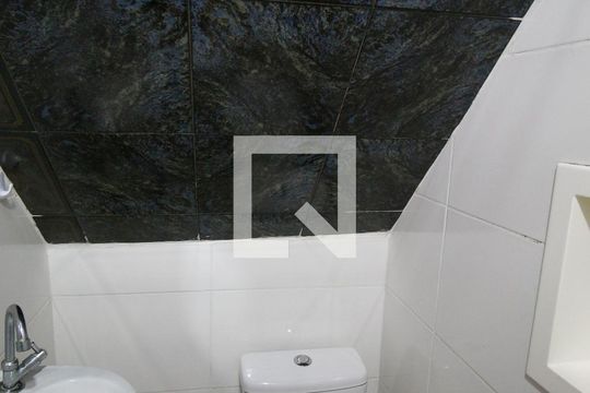 Banheiro de casa para alugar com 1 quarto, 40m² em Vila Brasil, São Paulo