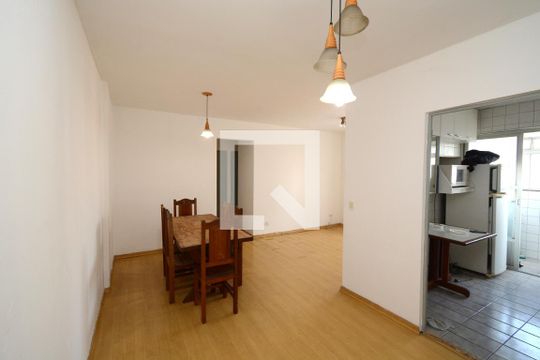 Sala de apartamento para alugar com 2 quartos, 80m² em Vila Inglesa, São Paulo