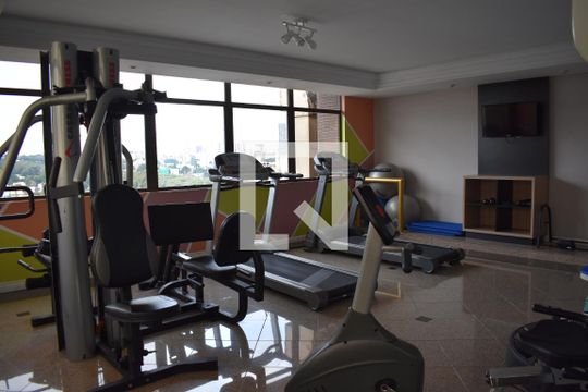 Área comum - Academia de apartamento para alugar com 1 quarto, 36m² em Centro, Curitiba