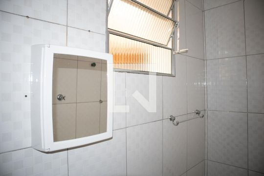 Banheiro de casa para alugar com 1 quarto, 35m² em Jardim Brasil (zona Norte), São Paulo