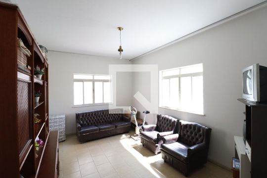 Sala de casa para alugar com 2 quartos, 50m² em Antonina, São Gonçalo