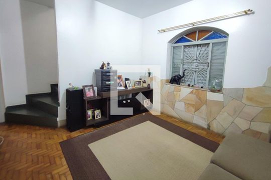 Sala segundo andar de casa para alugar com 5 quartos, 280m² em Jardim Leonor, Campinas