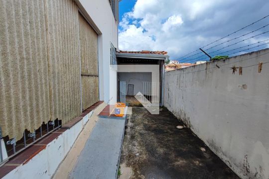 Quintal fundos de casa para alugar com 5 quartos, 280m² em Jardim Leonor, Campinas