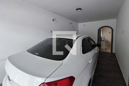 Garagem coberta de casa para alugar com 5 quartos, 280m² em Jardim Leonor, Campinas