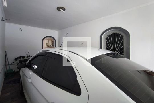 Garagem coberta de casa para alugar com 5 quartos, 280m² em Jardim Leonor, Campinas